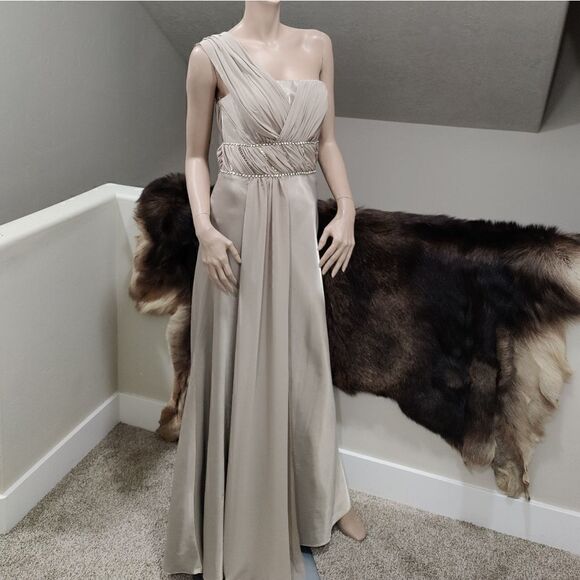 New One-Shoulder 2 ways to wear, Beaded Satin twill & Chiffon Gown - Picture 6 of 15